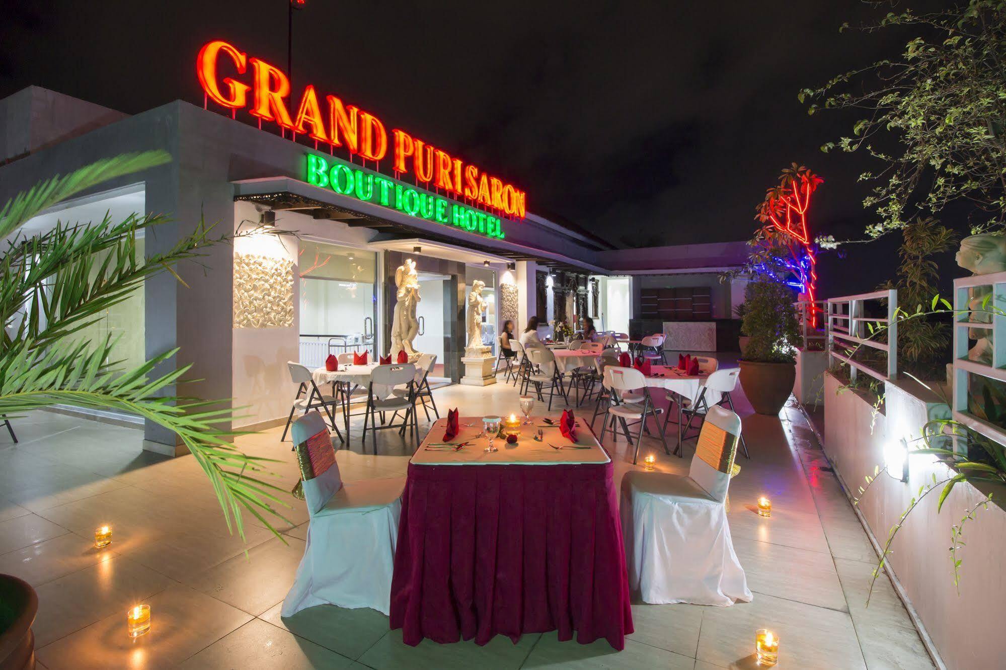 Grand Puri Saron Hotel Malioboro Yogyakarta Kültér fotó